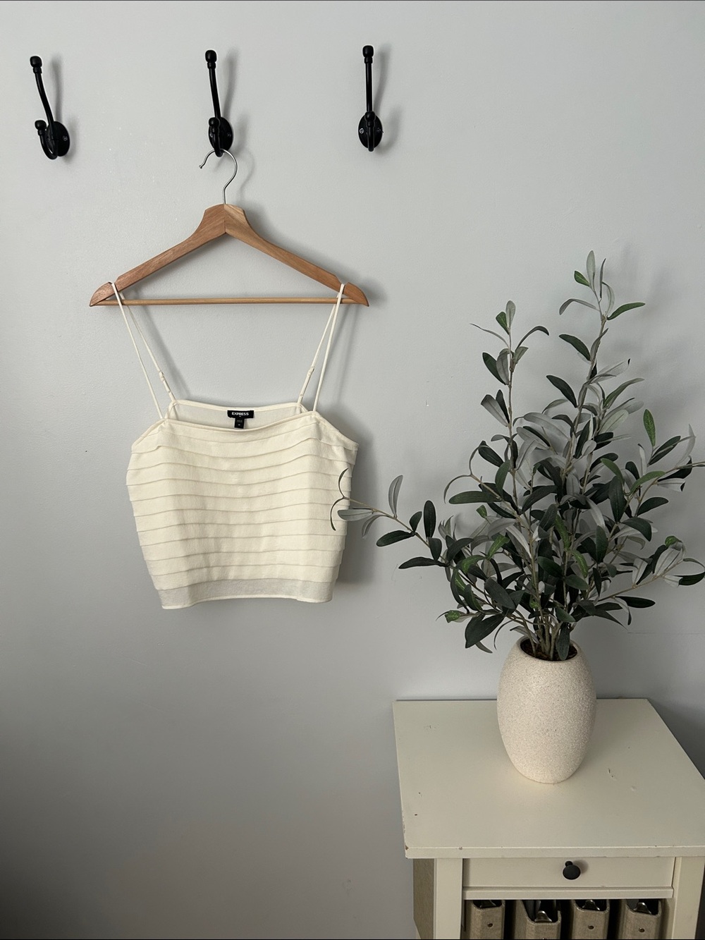 Express Ivory Ribbed Crop Cami